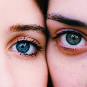 yeux-femmes-bleu-vert